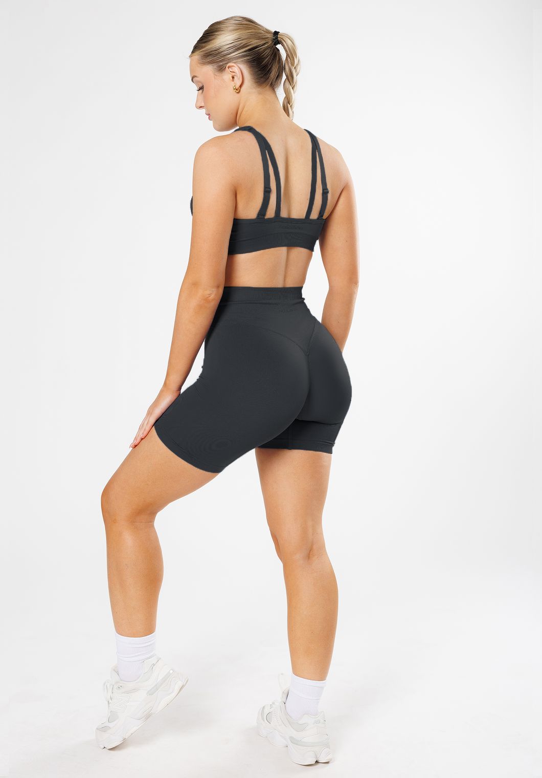 CurveFlex™ Hourglass Sculptseam® Plus Seamless Shorts 6” Black