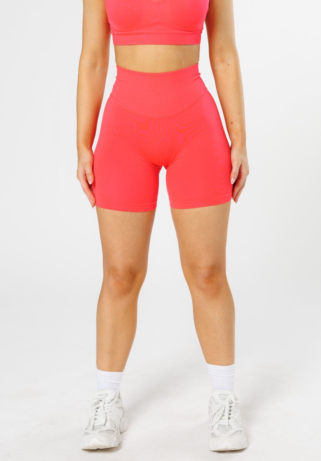 CurveFlex™ Hourglass Sculptseam® Plus Seamless Shorts 6” Hot Tropic