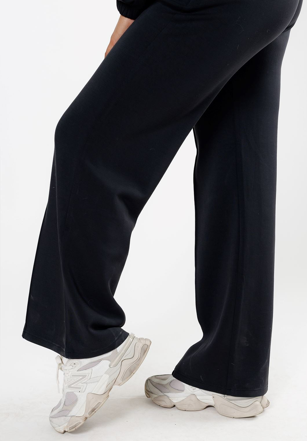 AirLux™ All In Wide Leg Pant Black