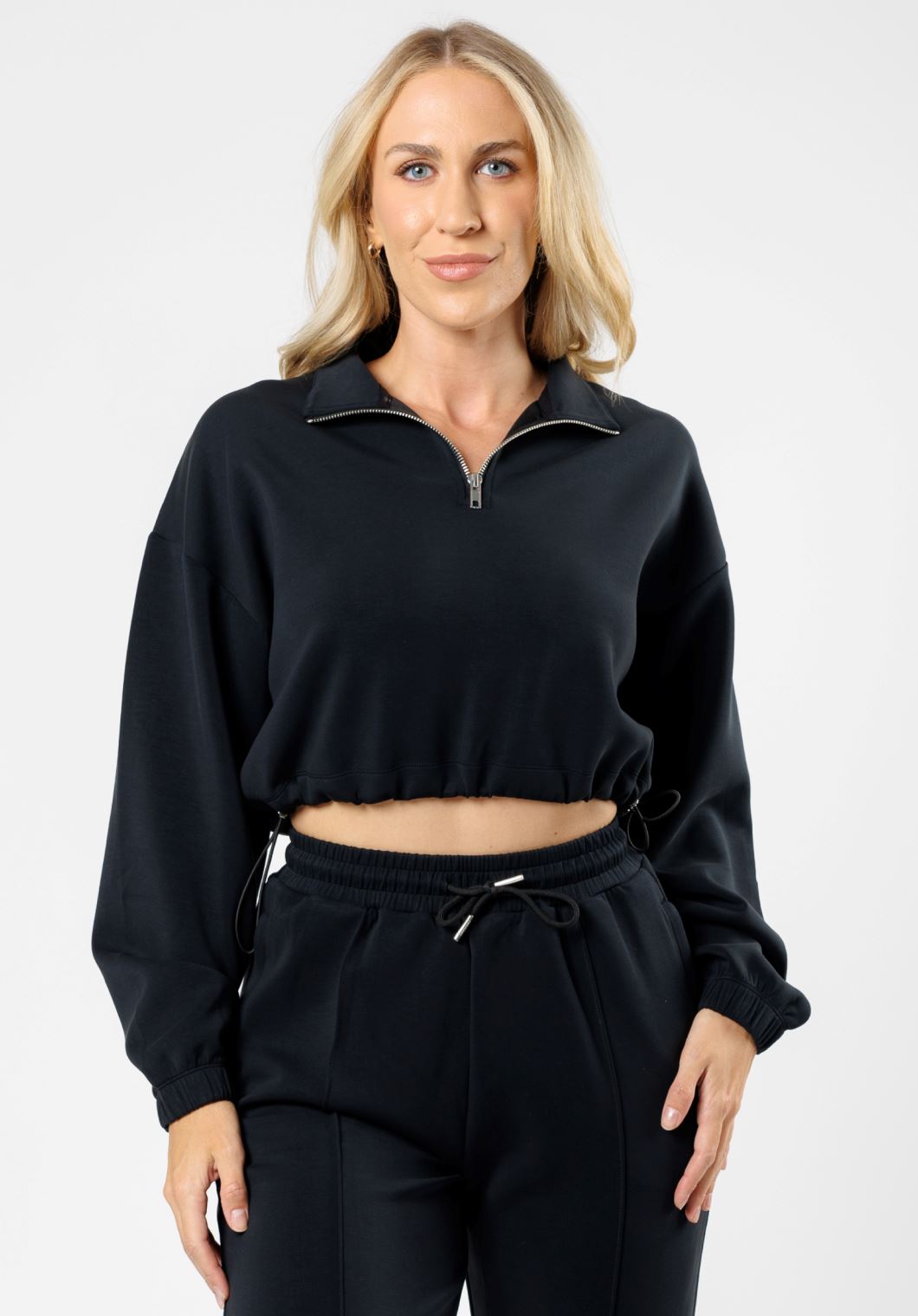 AirLux™ Half Zip Sweatshirt Black