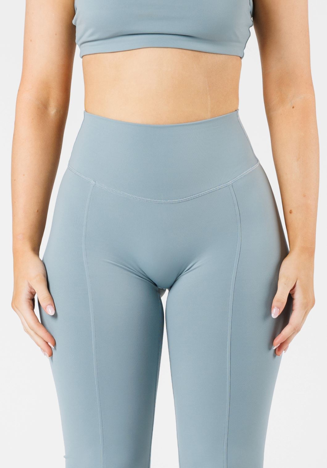 FormLux Front Slit Sculptseam® Plus Flare Legging 32" Mist