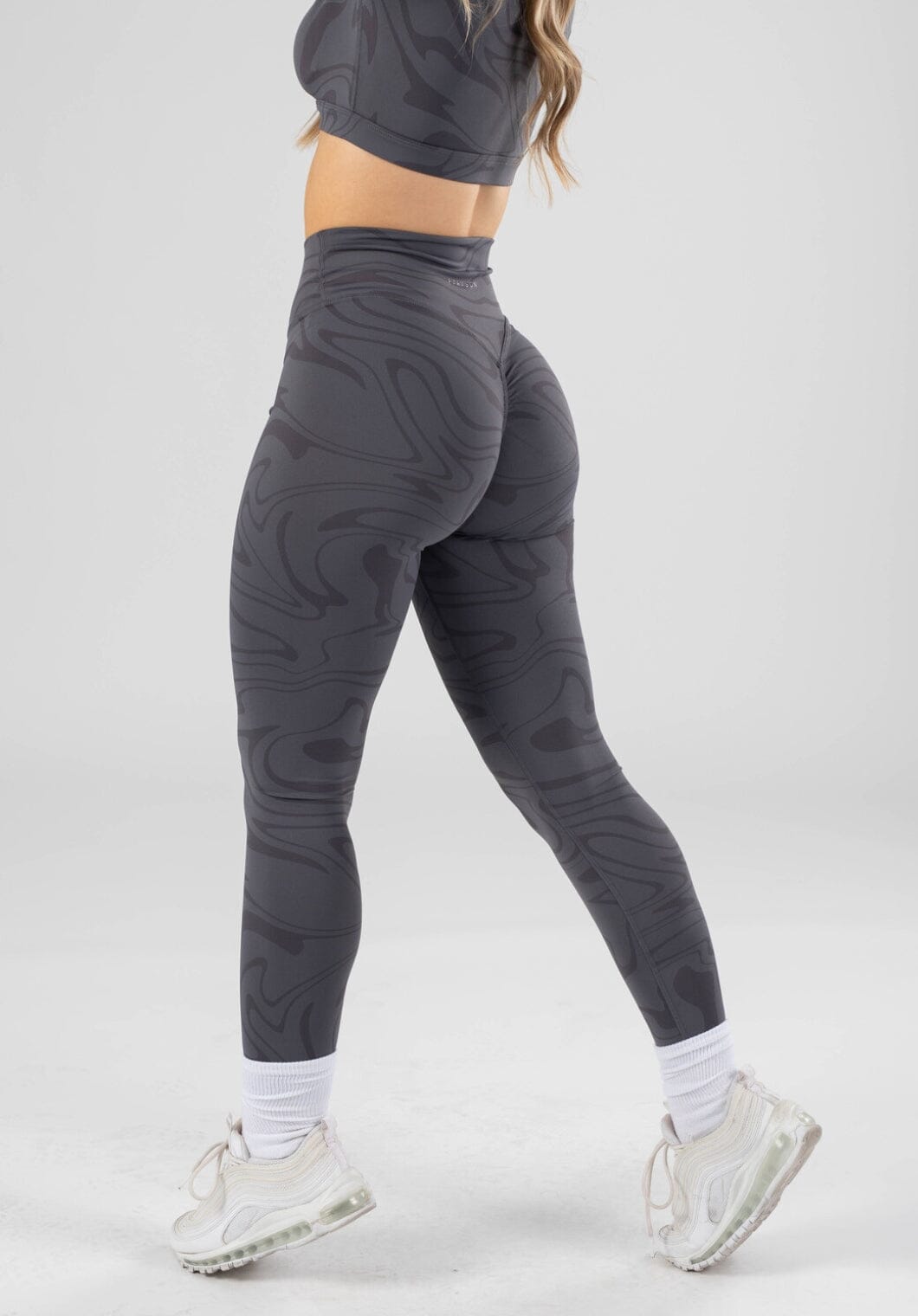 RecStretch™ DesB Original Sculptseam® Plus Legging Groove