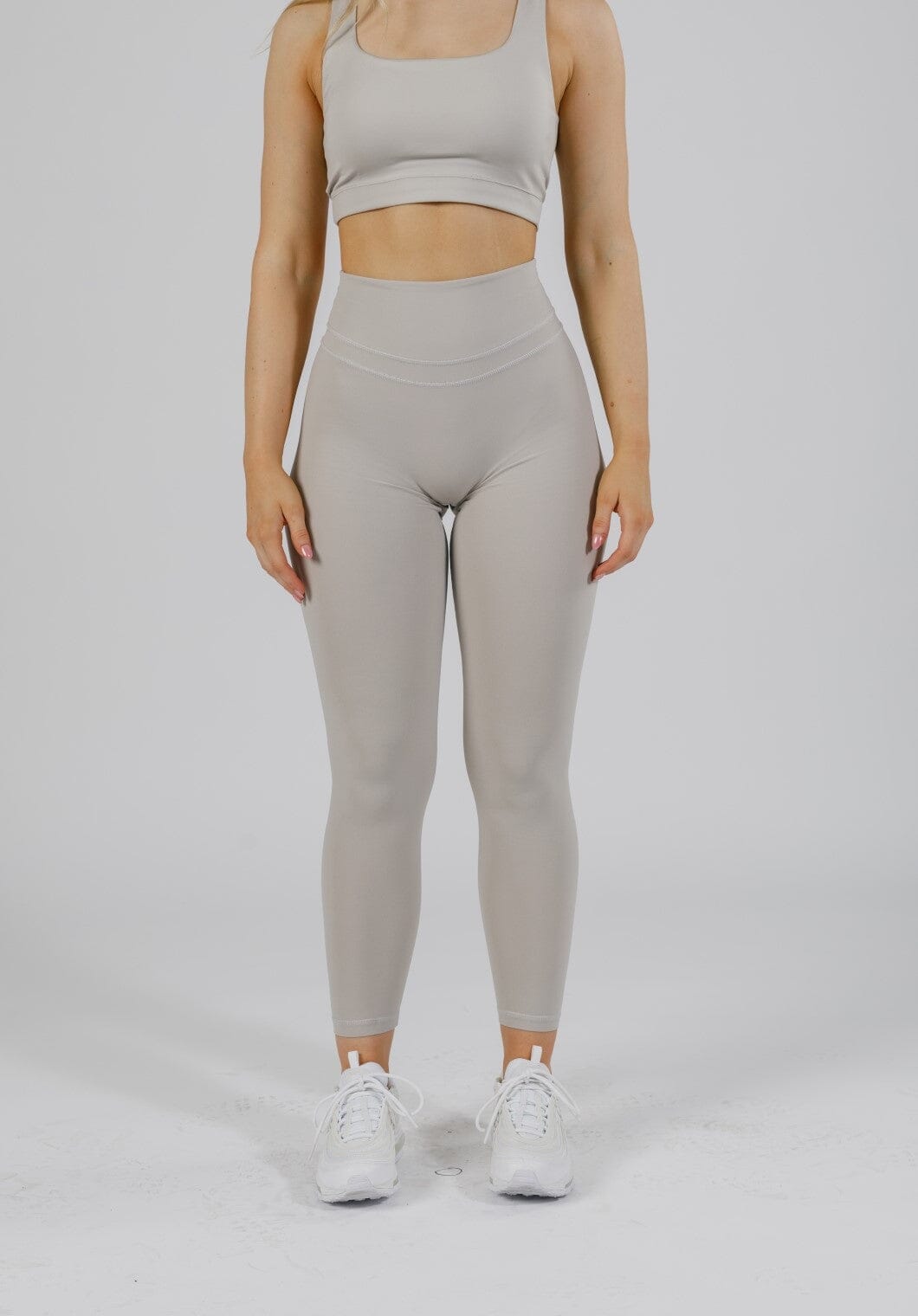 RecStretch™ Levitate Sculptseam® Plus Legging Death Valley
