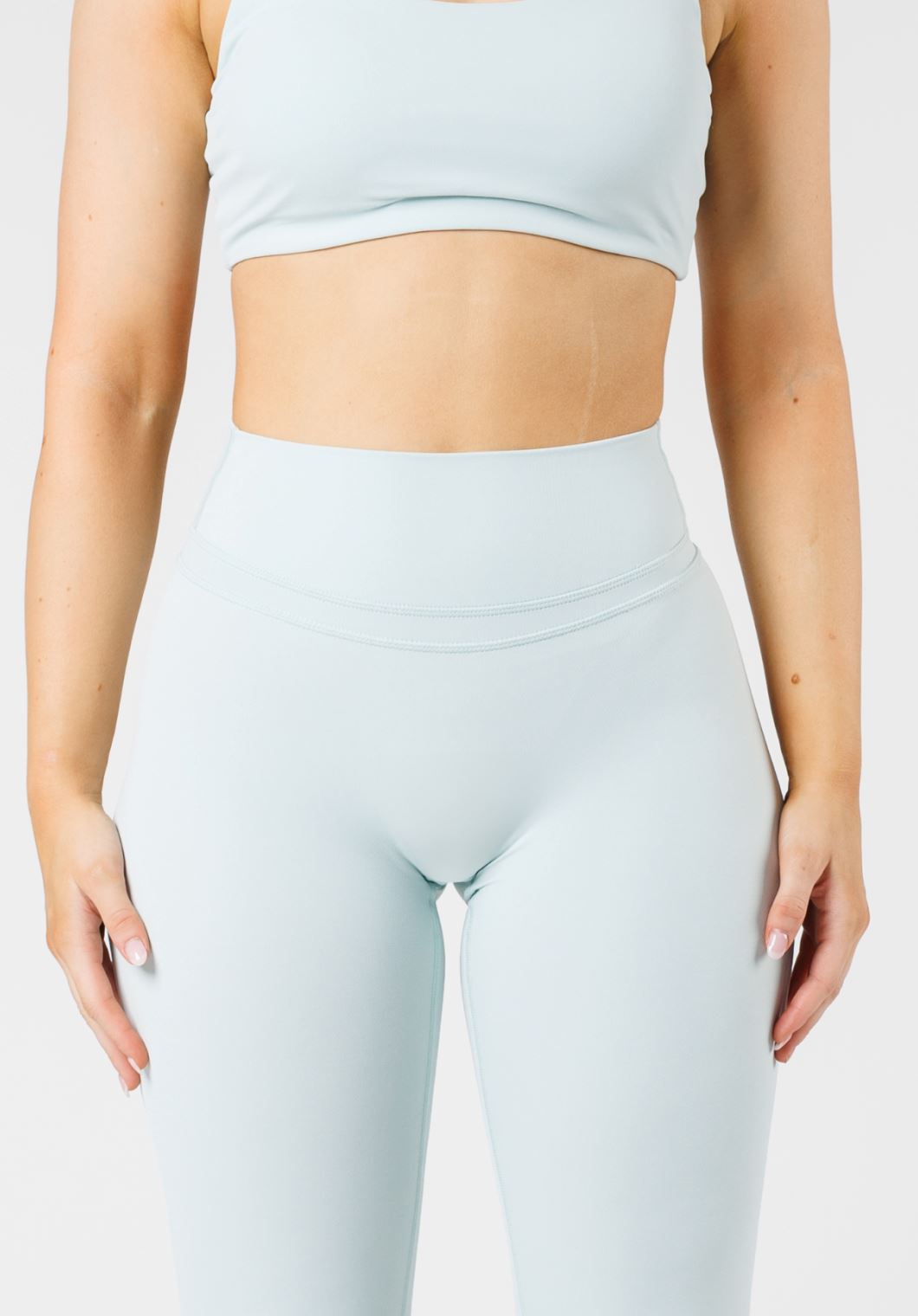 RecStretch™ Levitate Sculptseam® Plus Legging Lazer