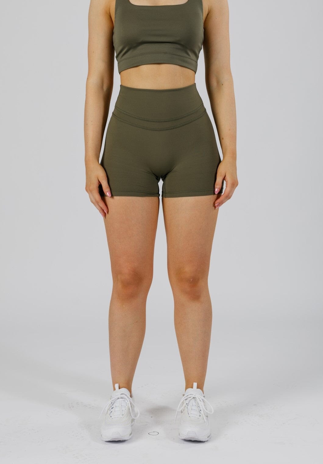 RecStretch™ Levitate Sculptseam® Plus Short Everglades