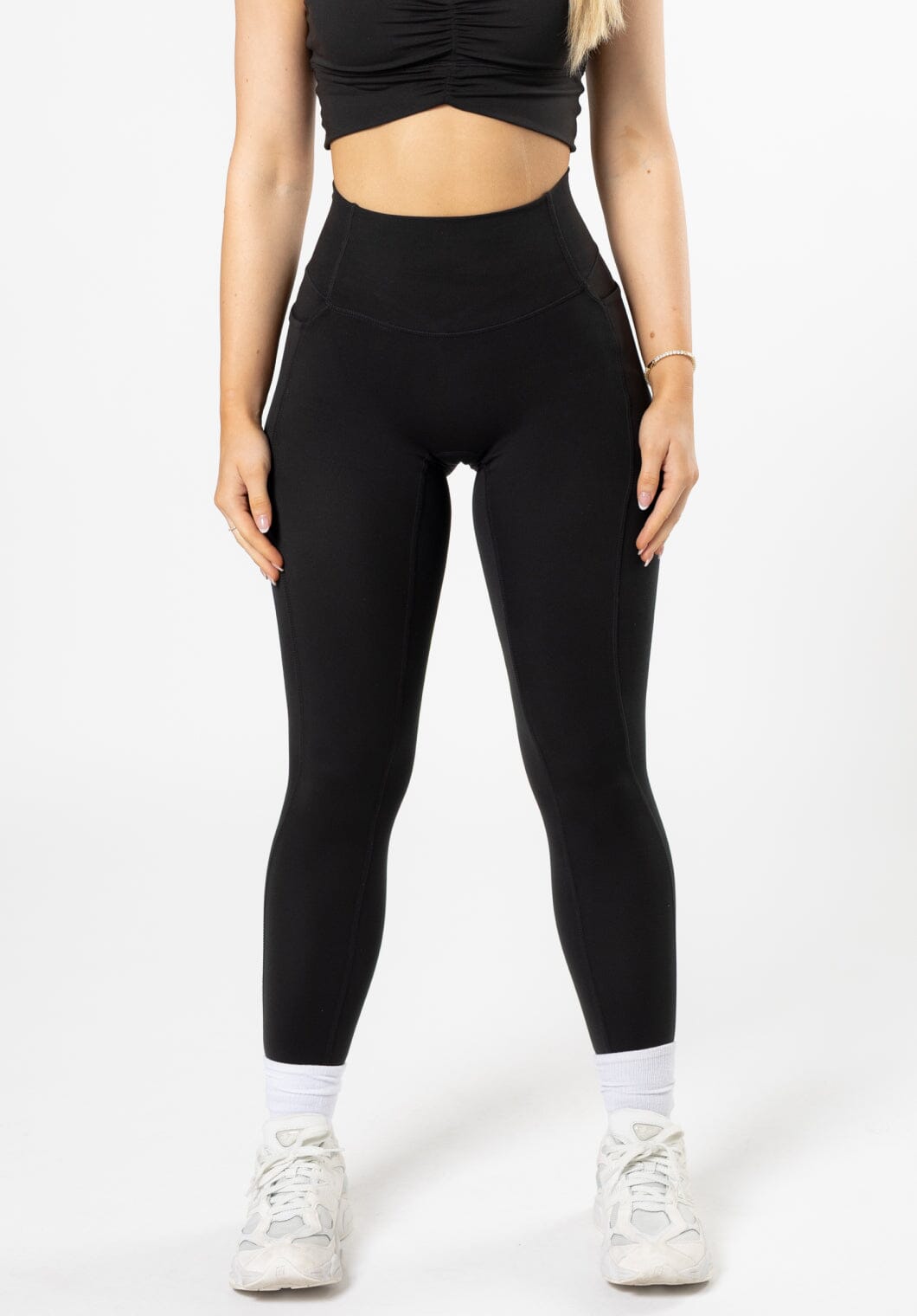Reluna Dip Pocket Sculptseam® Legging Black