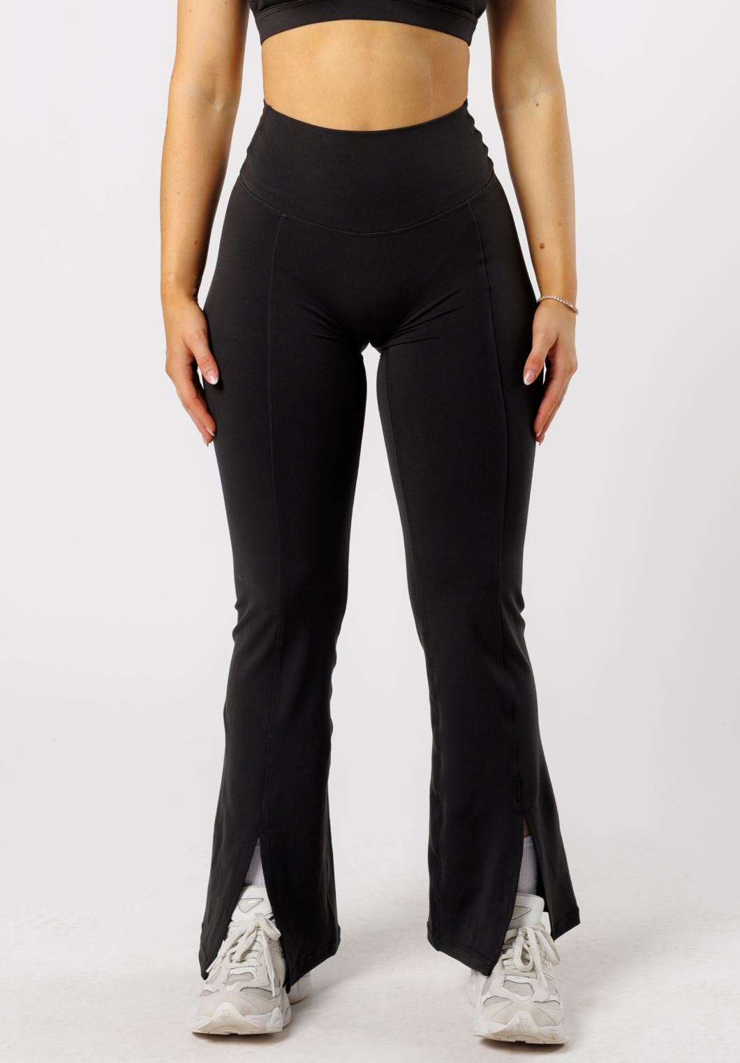 Reluna™ Front Slit Sculptseam® Flare Leggings 31" Black