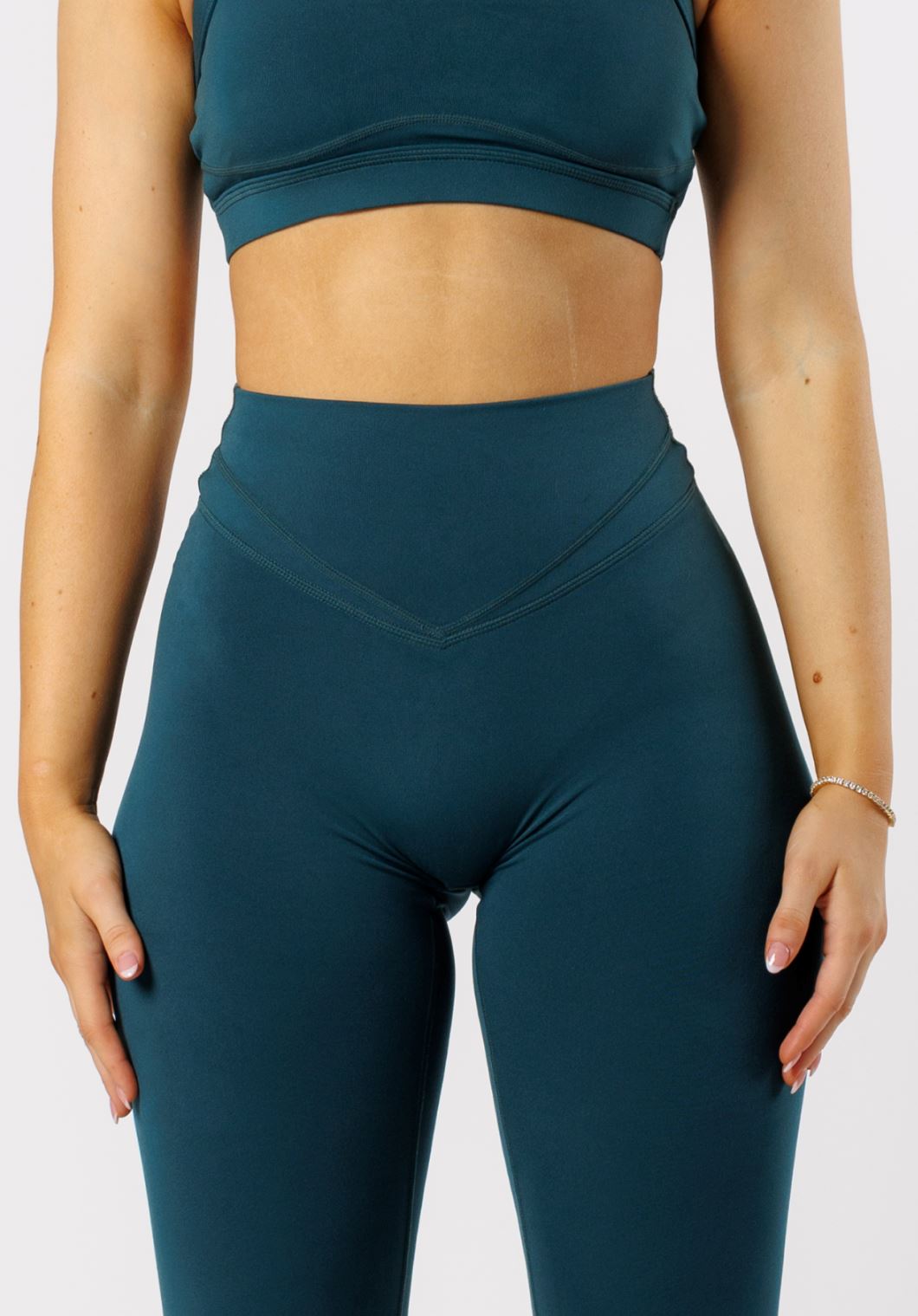 Reluna™ Icon Sculptseam® Plus Legging Serpentine