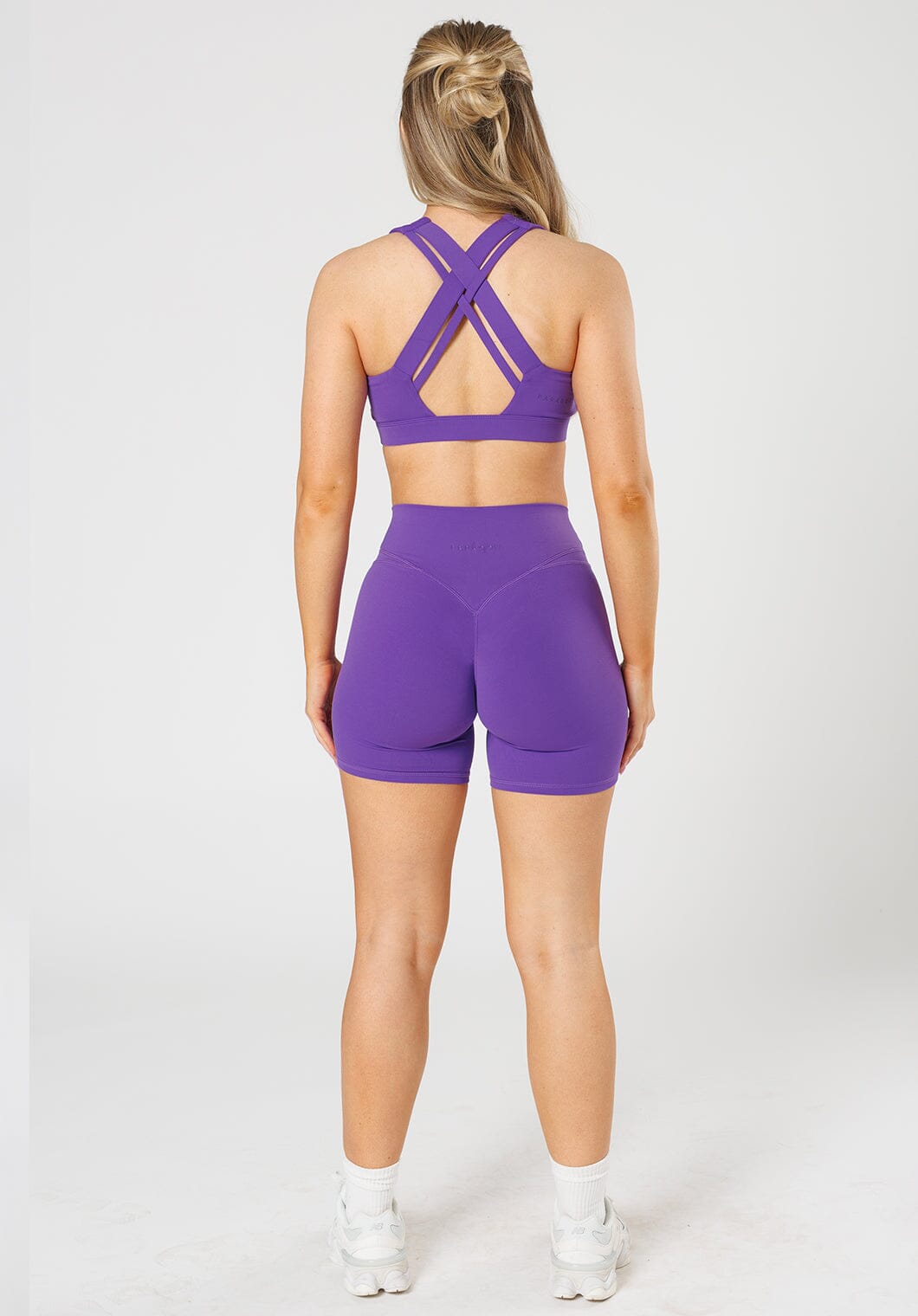 RecStretch Levitate Sculptseam® Plus Short 6” Jelly Doughnut